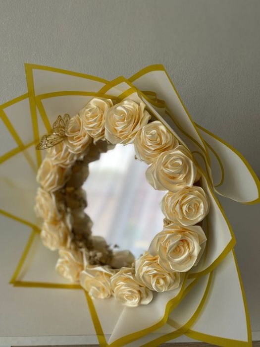 Букет от САТЕНЕНИ рози