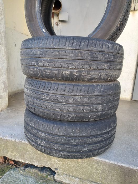 Anvelope vara în stare buna  205 55 16