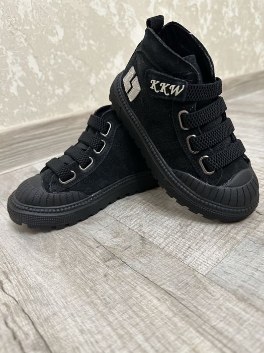 Ботинки кроссовки 29 30