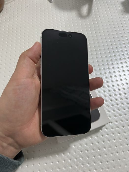 Iphone 16 pro/256gb 93%