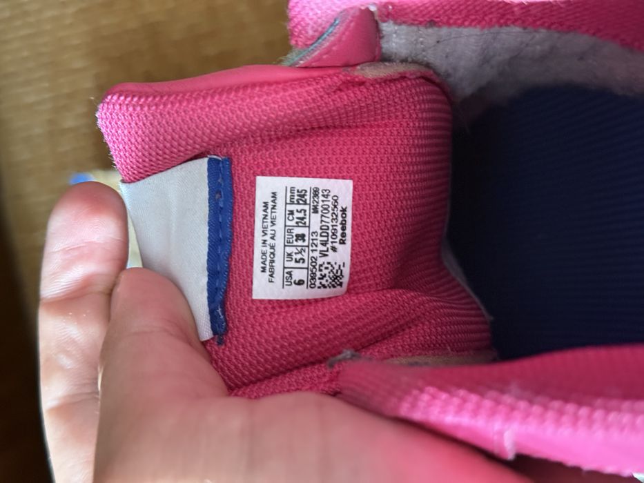 Дамски обувки на Reebok