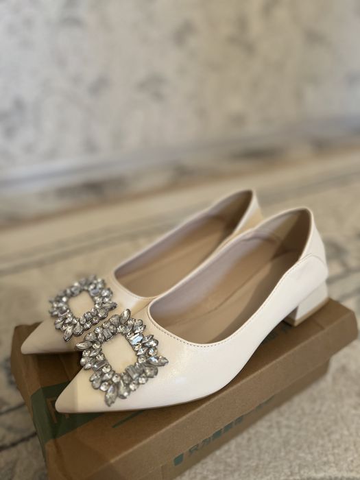 Продам новые балетки