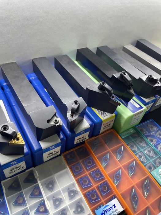 Токарный резецлар Акцияда 25х25 нархи 70.000 пластина напайка INSERT