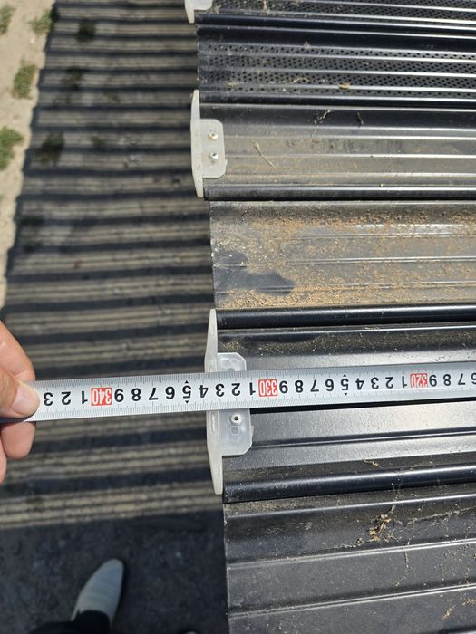 РОЛЕТНА ЩОРА.Перфорирани ламели.Цвят Черна .Без Водачи