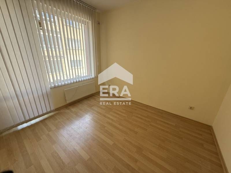 Дава се под наем Офис в Варна, Център - 105 кв.м за 987.36 € - Снимка #10