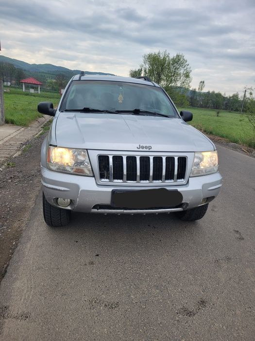 jeep grand cherokee 2004
2.7 crd
volan stanga
cutie automata quadra drive
carlig remorcare 3300kg
inm ro acte la zi
autoutilitara 4 locuri
4500e