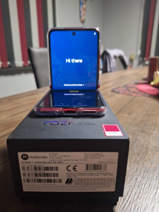 Продавам motorola razar 40 ultra