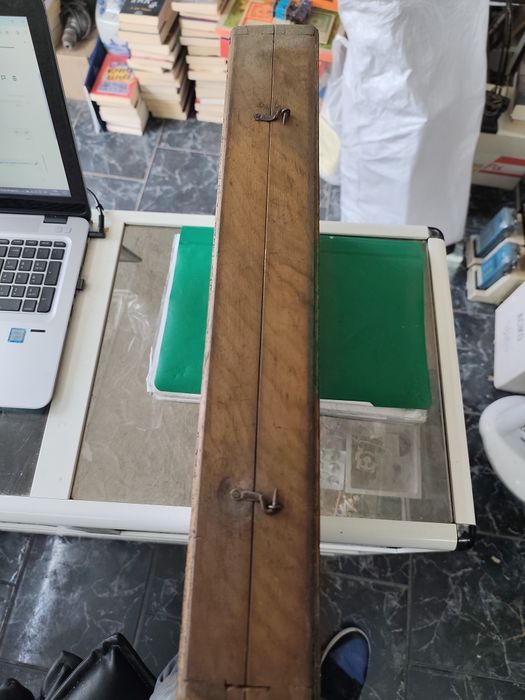 Стара дървена табла за игра