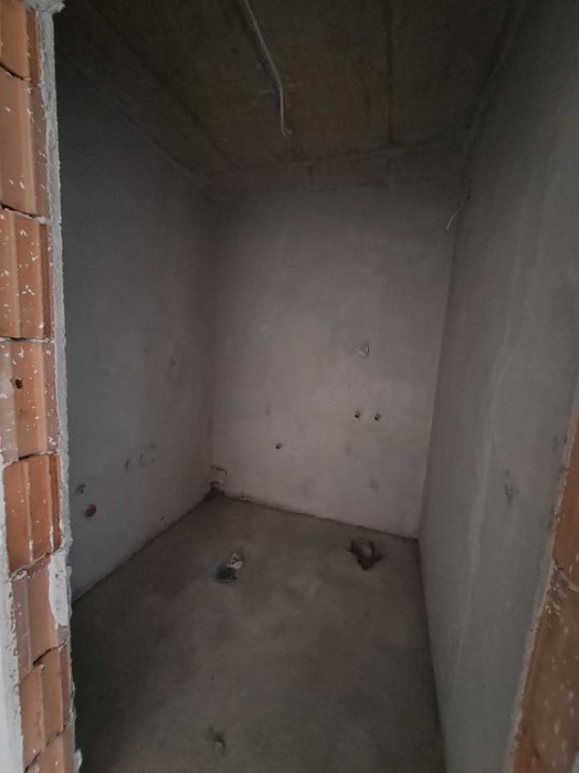 Продава се Двустаен апартамент в Асеновград - 70 кв.м за 1215 €/кв.м - Снимка #6