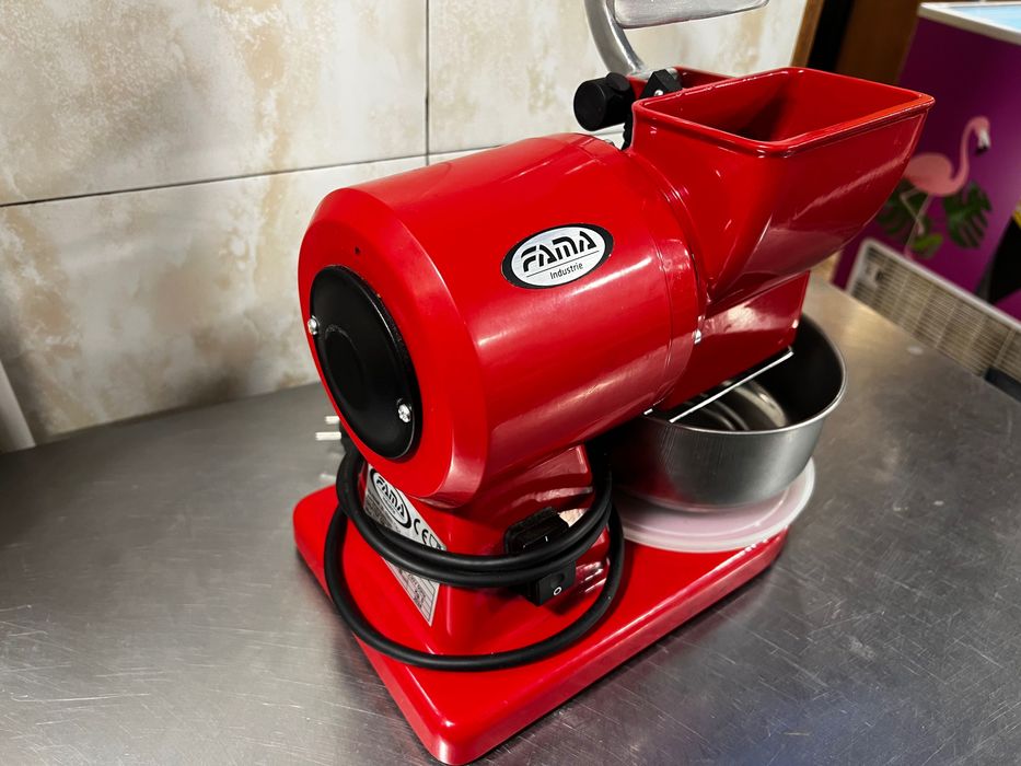 Răzătoare electrică parmezan și cașcaval