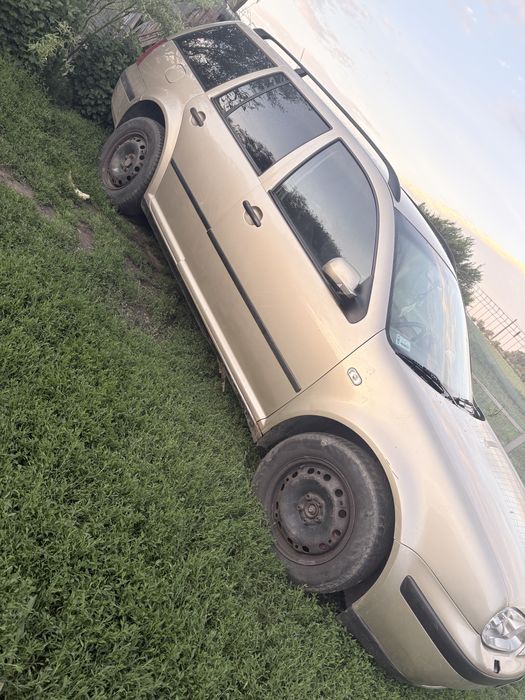 Vand golf 4 putin avariat