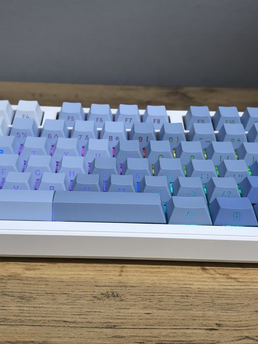 Механическая беспроводная клавиатура