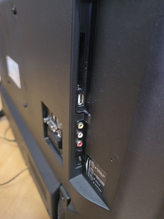 Televizor LED 99 cm HD, Finlux 39FHA4001, suport, telecomanda