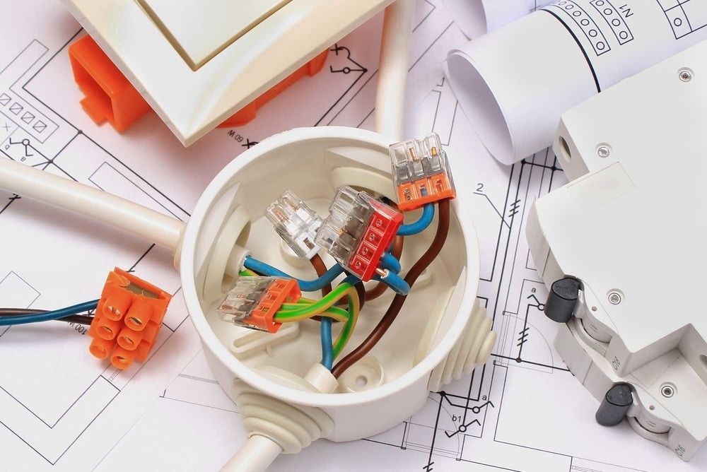 Electrician Instalații electrice case ,apartamente vile