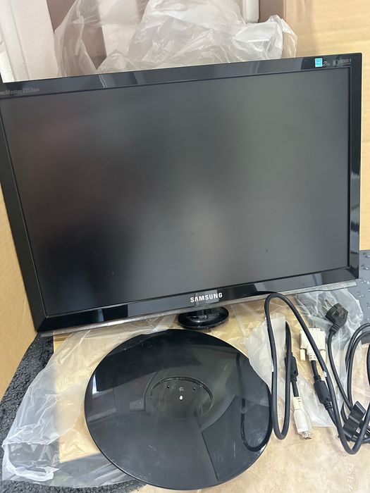 Монитор Samsung SyncMaster 2253BW 22”