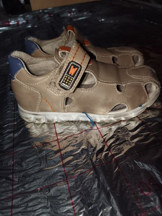 Продается обуви для мальчика