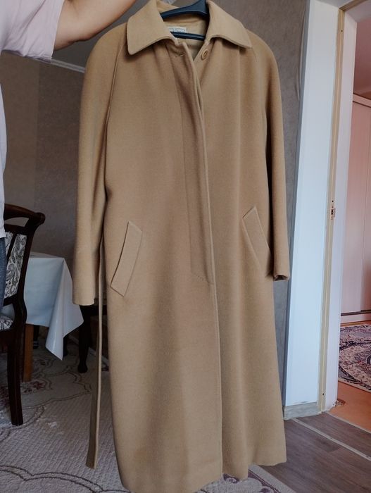 Пальто осеңее бежевый