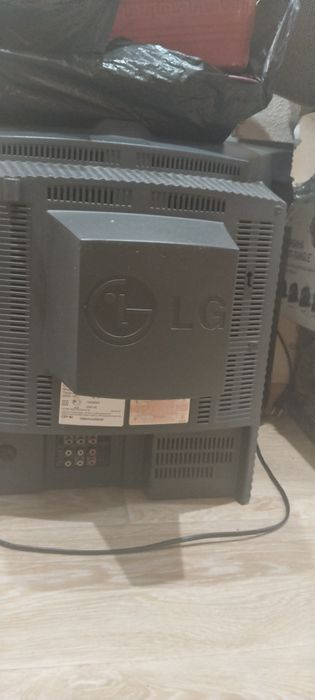 Телевизор LG цветной