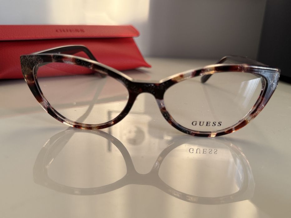 Диопртична рамка Guess