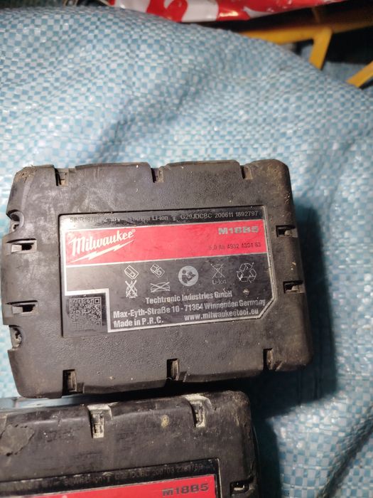 Milwaukee acumulator m18 5ah