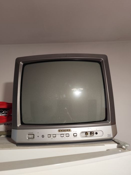 Televizor mic cu tub