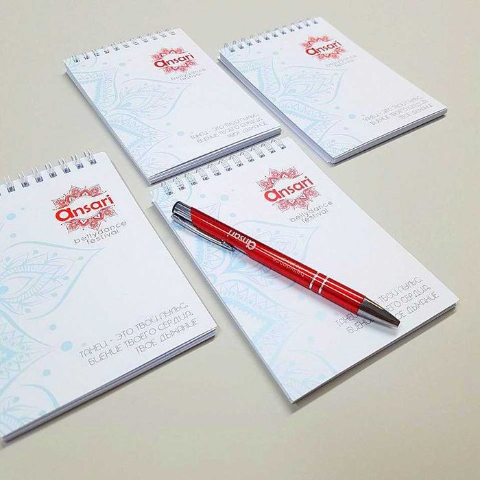 Logotipli paket va bloknotlar | poligrafiya xizmatlari