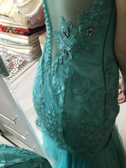 Вечернее платье