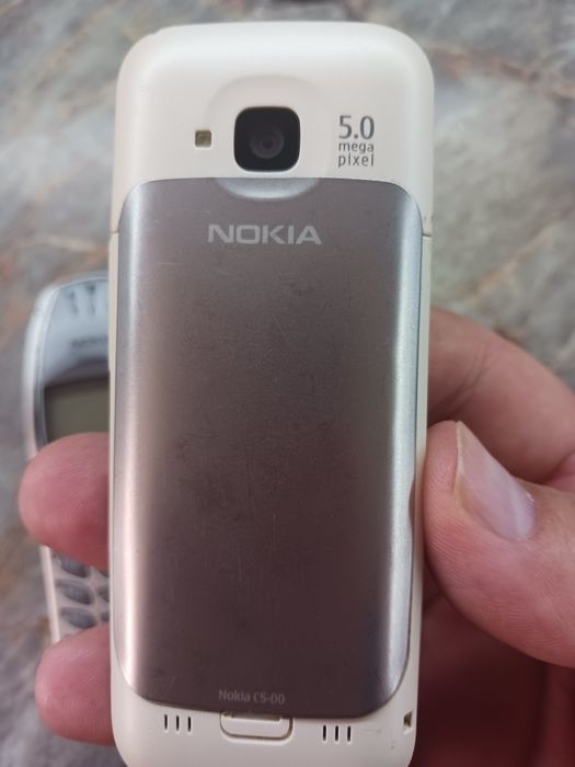 Nokia с5 .почти като нов