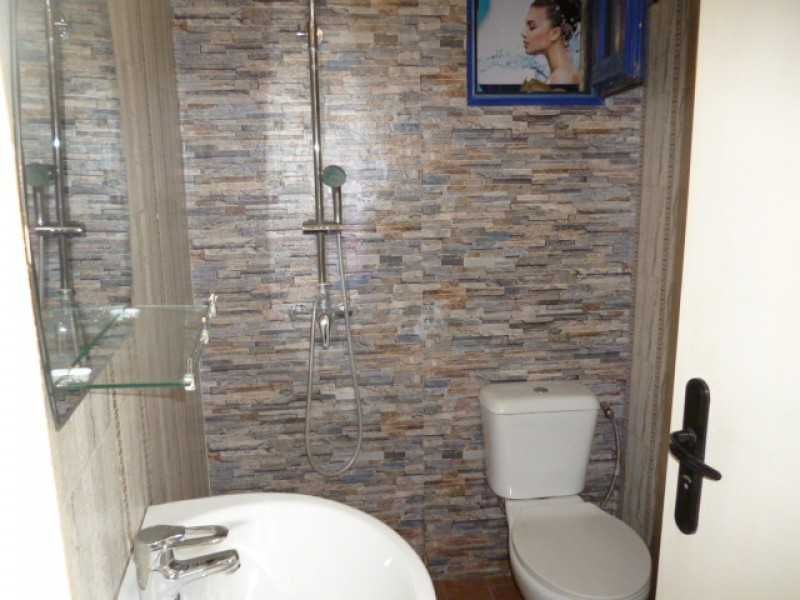 Дава се под наем Двустаен апартамент в Добрич, Център - 55 кв.м за 204 € - Снимка #2