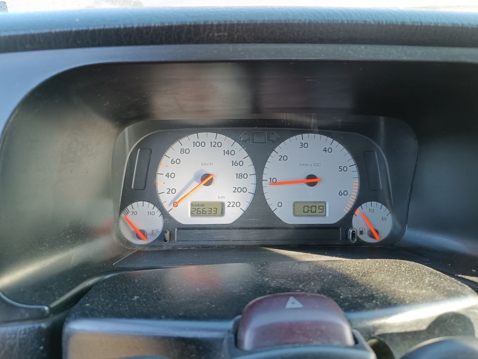 Volkswagen golf 3 1.4i бензин на Части