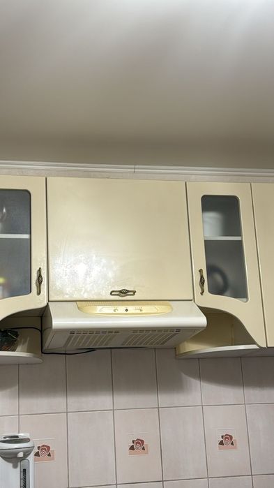 Продам замечательную вытяжку