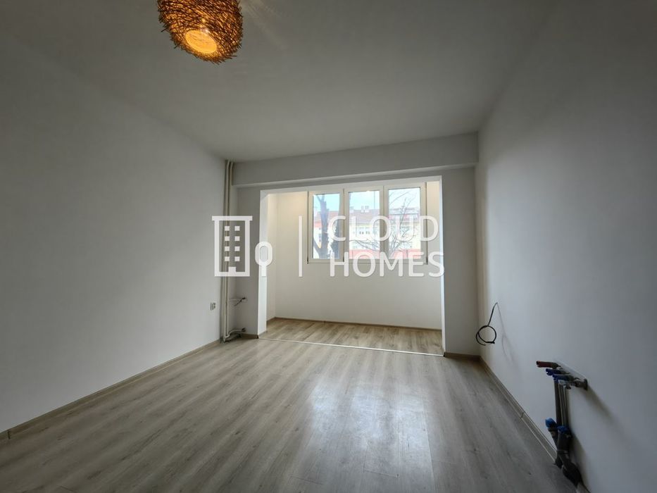 Продава се Тристаен апартамент в София, Толстой - 60 кв.м за 1332 €/кв.м - Снимка #3