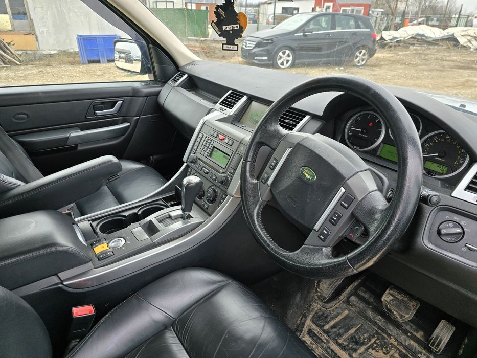 На Части Range Rover Sport 2.7 190кс 130 000км 20 джанти нови гуми