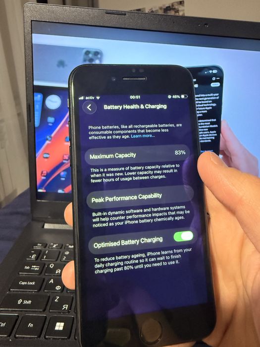 iPhone SE 2020 64 gb 83% акб