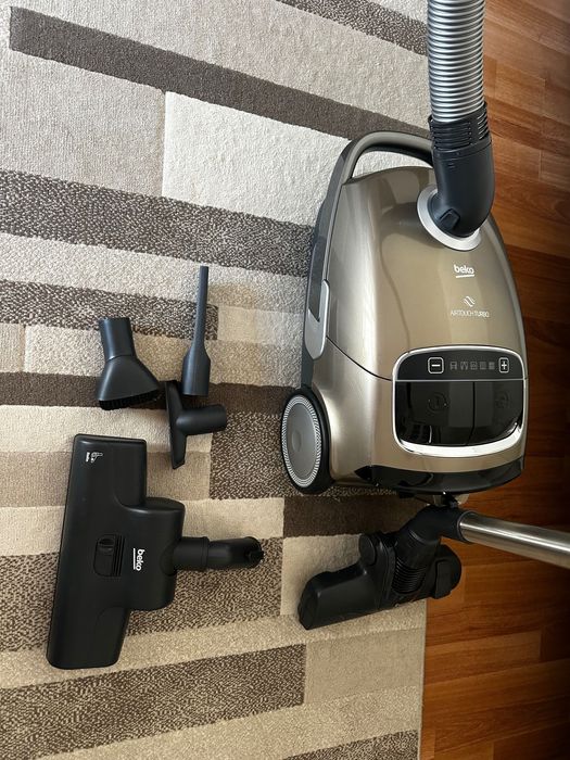 Aspirator Beko VCC6480T