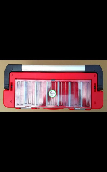 CUTIE PENTRU SCULE din Polipropilena si policarbonat NOUA - 110 Lei