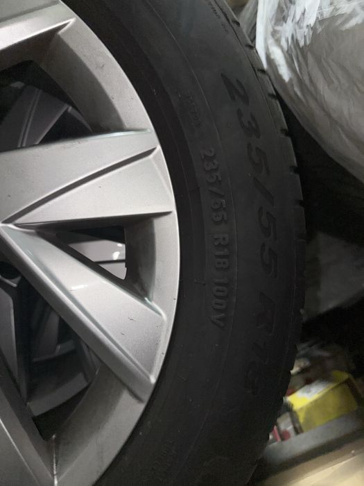 Roti originale VW Tiguan pe 18