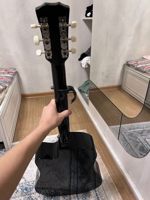 Гитара Акустикаа Срочно!!!