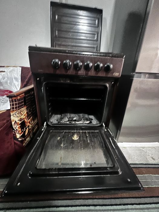 gaz plita artel  Polaftamat kiryuvish mashinasi holati yaxshi ikklasin