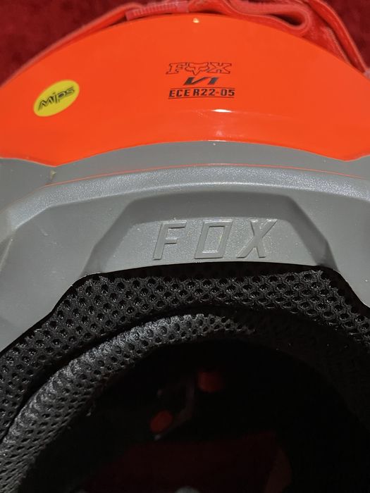 Vand casca enduro fox V1