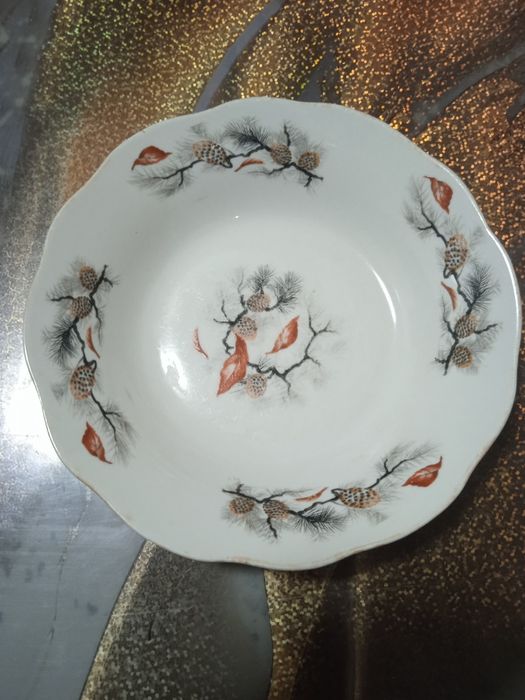 Тарелка столовая