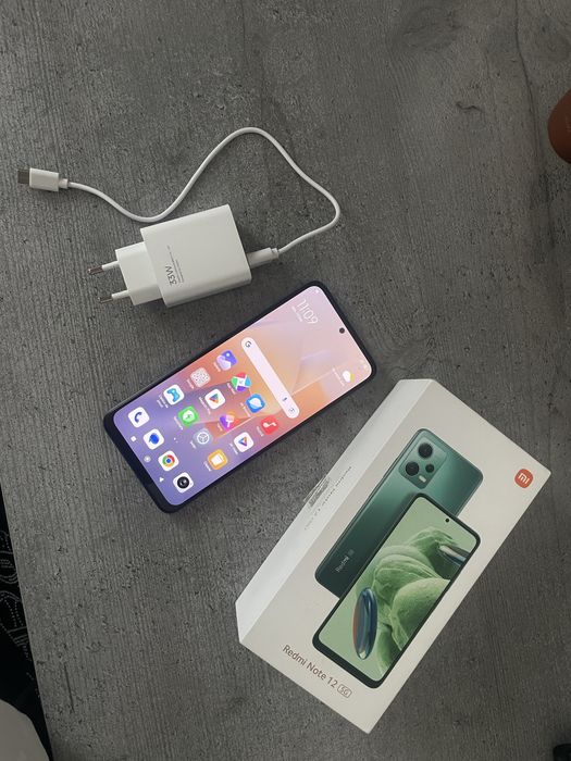 Xiaomi Redmi Note 12  5G