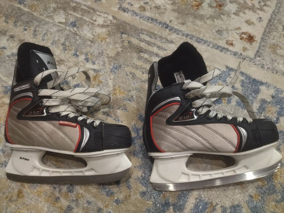 Продам коньки 38