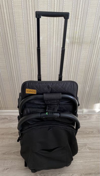 Коляска прогулочная 3 в 1