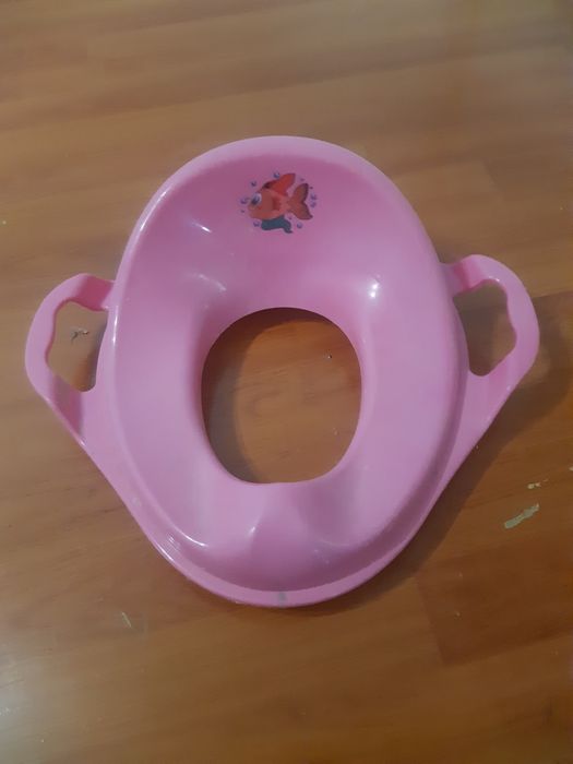 продается накладка для унитаза детская