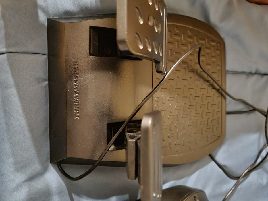 Thrustmaster tmx волан с педали