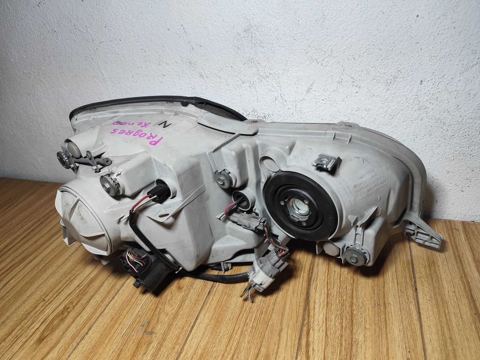 Фары 2шт XENON Toyota Progres 98-07г Передние Тойота Прогрес Ксенон
