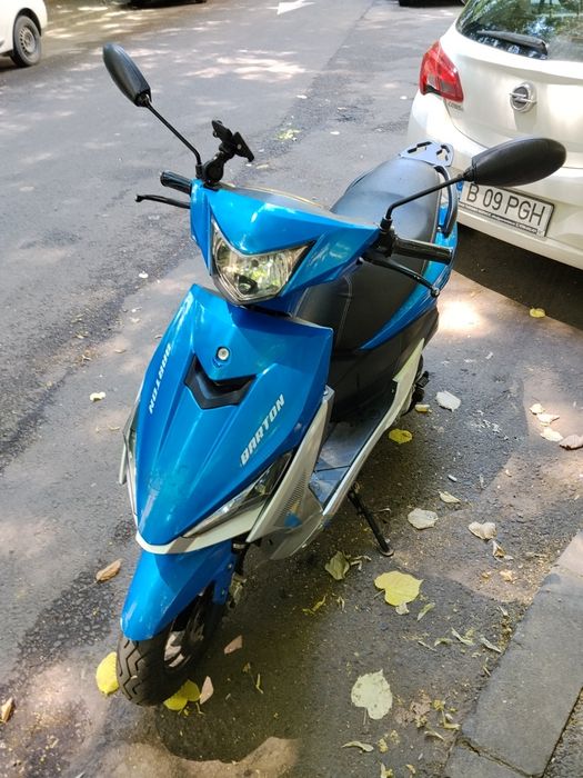 Vând scuter Barton Scalpel 49cc