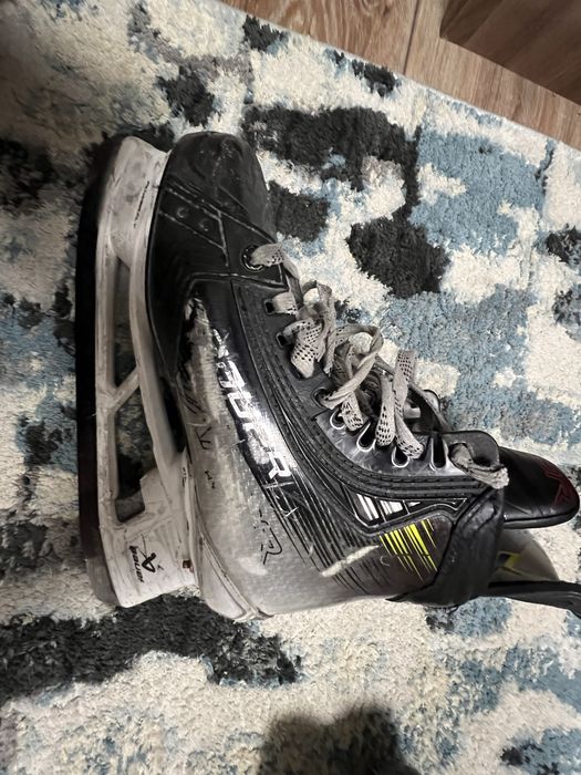 Коньки  Bauer Hyperlte 2