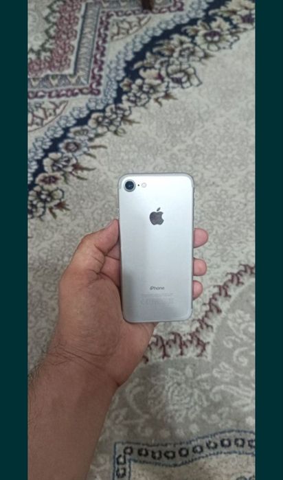 Apple Iphone 7 256GB Silver Original Holati Yaxshi Flagman 256GB Zor